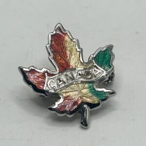 VNTG Silver Colorful Enamel Canada Maple Leaf Brooch Sterling Silver Lapel Pin